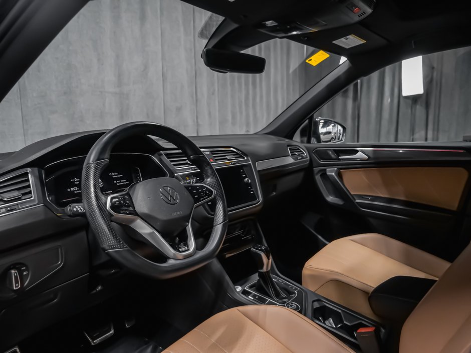 Volkswagen Tiguan Comfortline R-Line Black Edition 2022-6