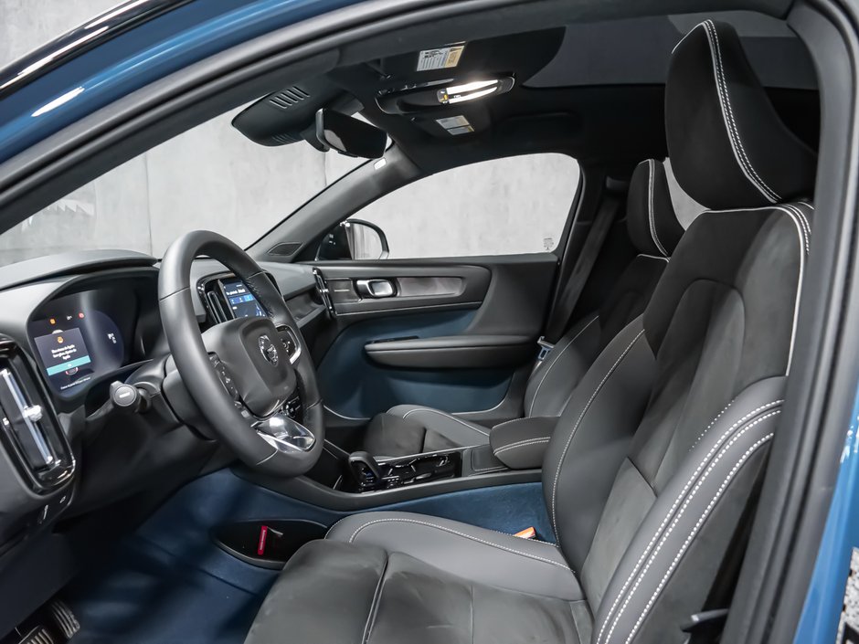 2022 Volvo C40 Recharge Pure Electric ULTIMATE-12