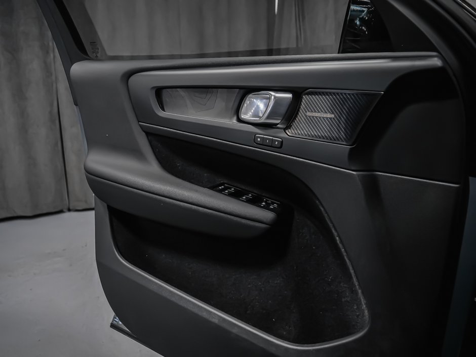 Volvo C40 Recharge Pure Electric ULTIMATE 2022-9