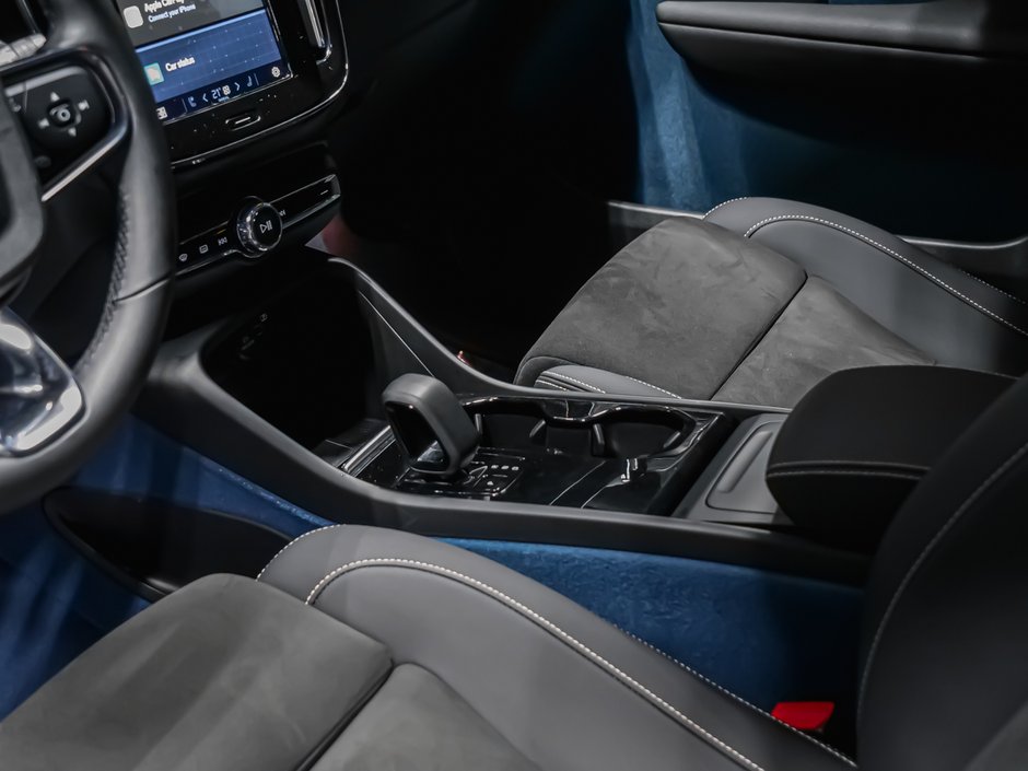 Volvo C40 Recharge Pure Electric ULTIMATE 2022-7