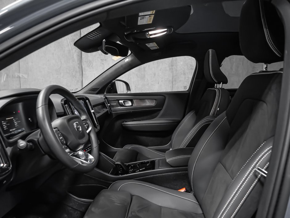 Volvo C40 Recharge Pure Electric ULTIMATE 2023-13