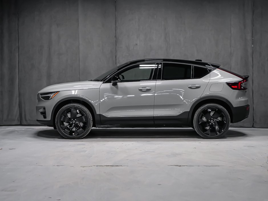 2026 Volvo EC40 Twin Motor, Ultra Black Edition-4