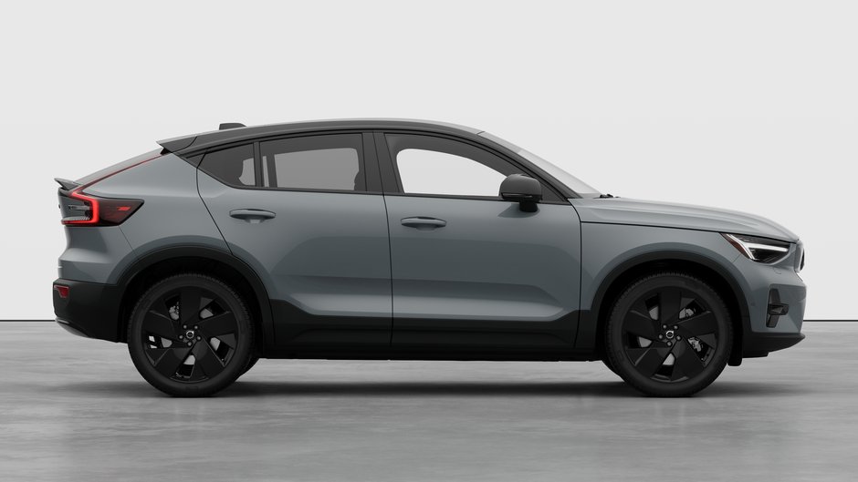 2026 Volvo EC40 Twin Motor, Ultra Black Edition-6
