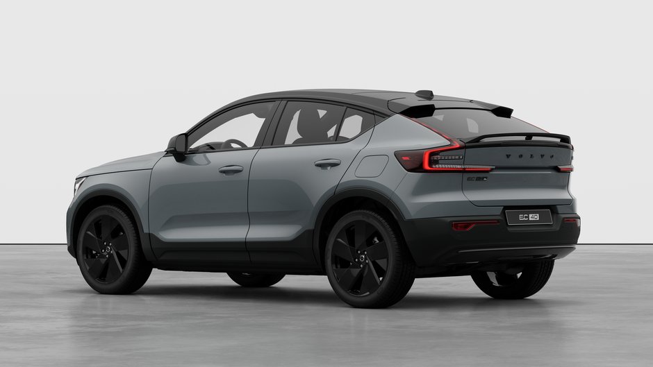 2026 Volvo EC40 Twin Motor, Ultra Black Edition-1