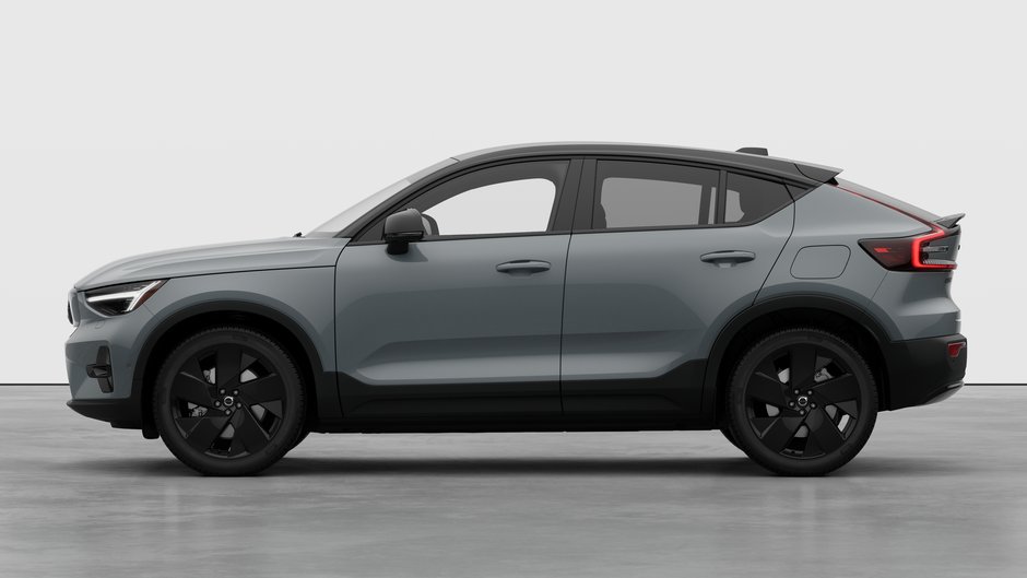 2026 Volvo EC40 Twin Motor, Ultra Black Edition-7