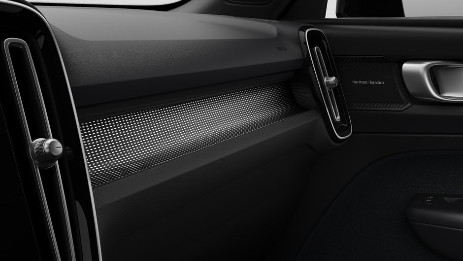 2026 Volvo EC40 Ultra Black Edition-8