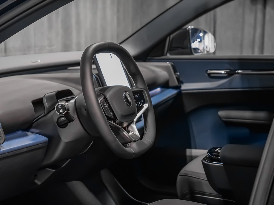 Volvo EX30 Cross Country Ultra 2026-21