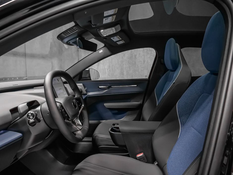 Volvo EX30 Cross Country Ultra 2026-48