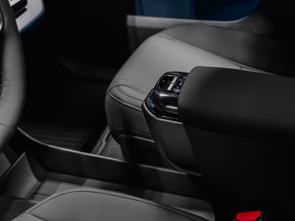 Volvo EX30 Cross Country Ultra 2026-29