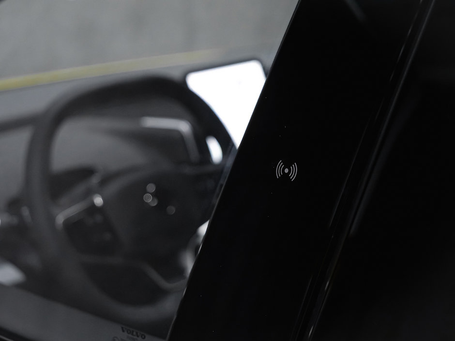 2025 Volvo EX30 PLUS-16