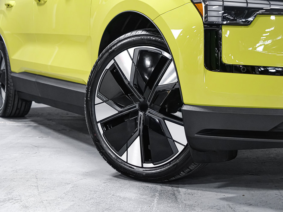 2025 Volvo EX30 PLUS-34