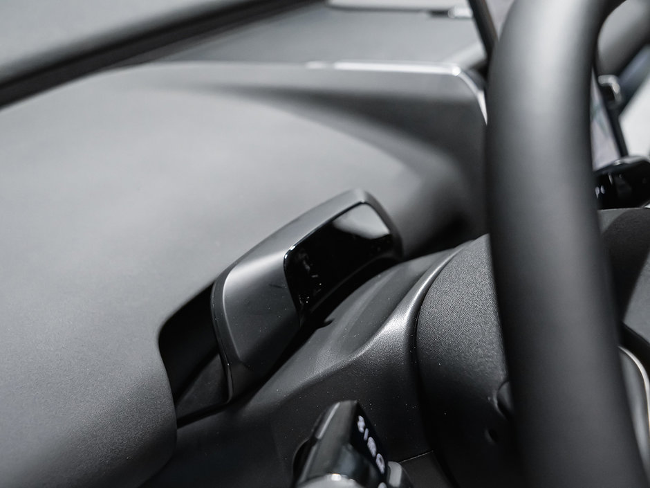 2025 Volvo EX30 PLUS-21
