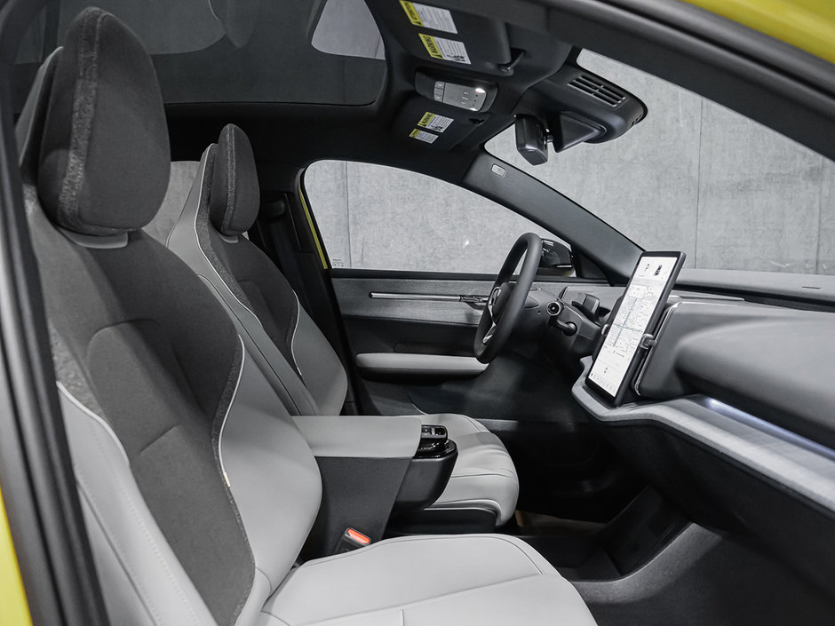 2025 Volvo EX30 PLUS-29