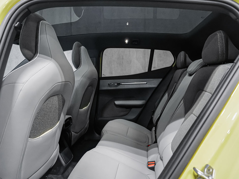 2025 Volvo EX30 PLUS-37