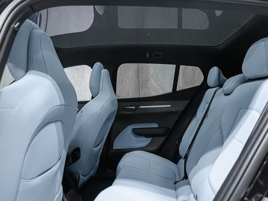 2025 Volvo EX30 TWIN Ultra-25