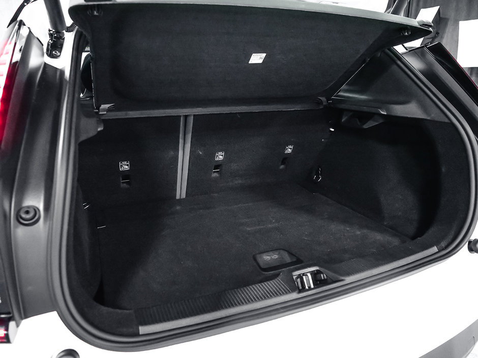 Volvo EX30 TWIN Plus 2025-17