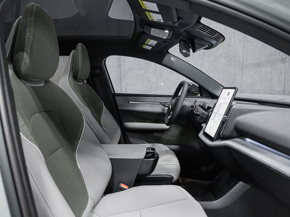 2025 Volvo EX30 TWIN Ultra-39