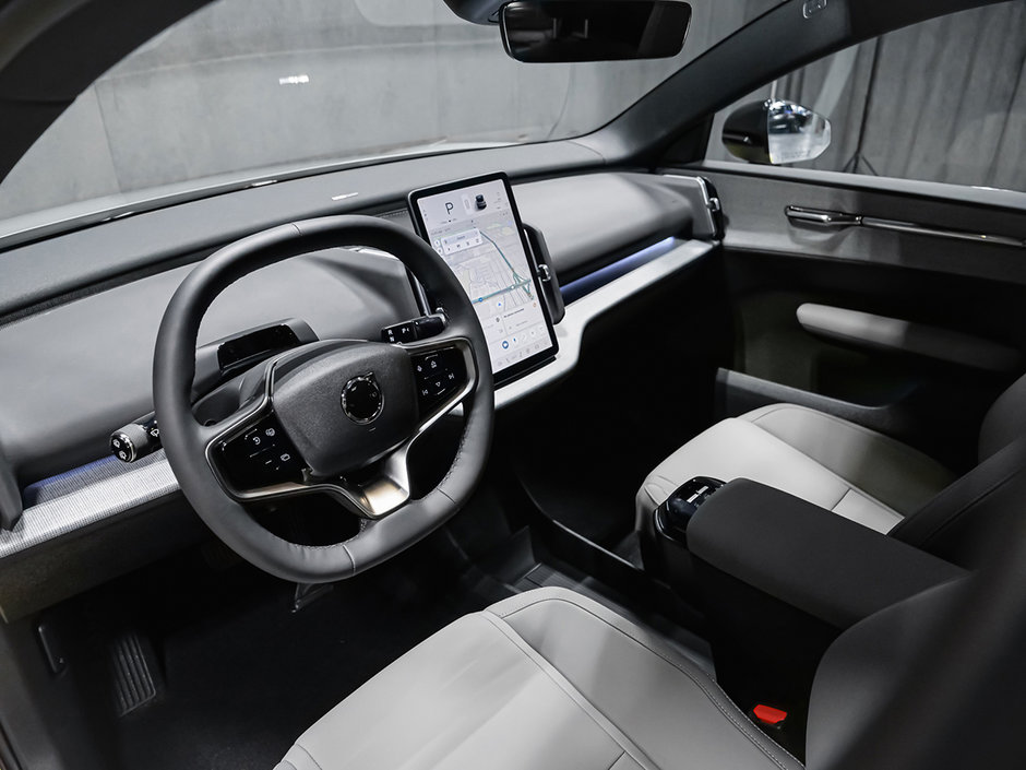 2025 Volvo EX30 TWIN Ultra-28