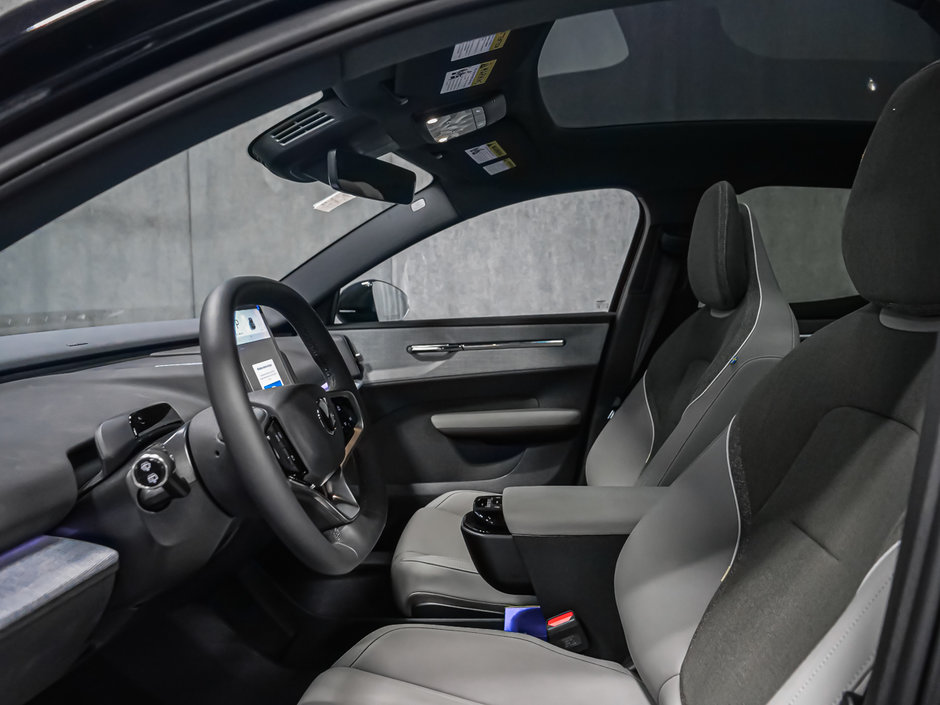 2025 Volvo EX30 TWIN Plus-25