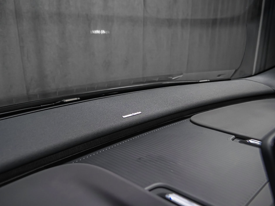 2025 Volvo EX30 TWIN Plus-21