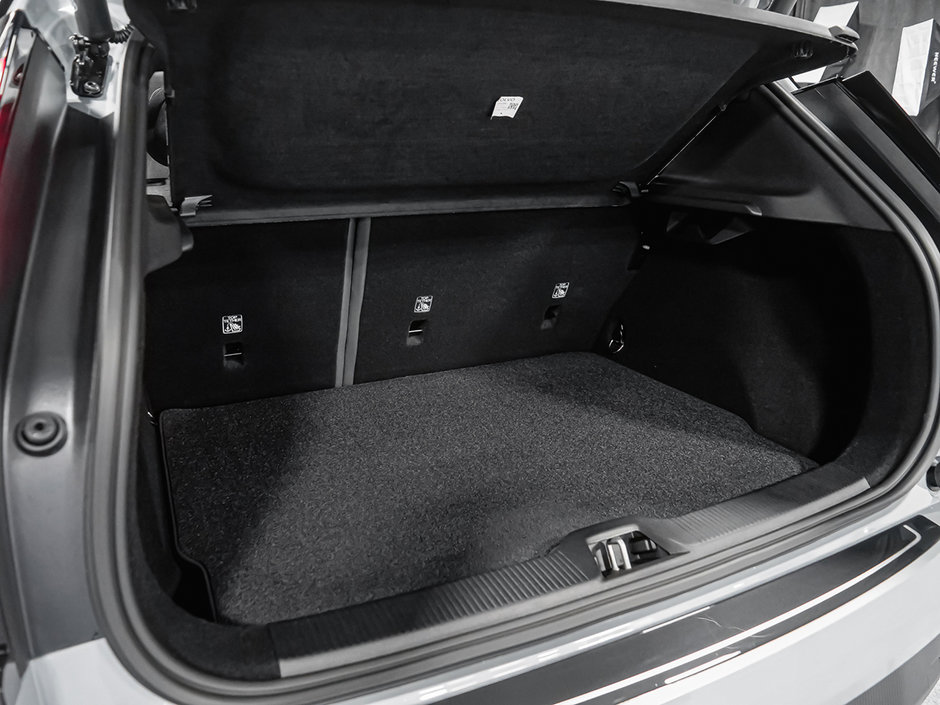 Volvo EX30 TWIN Plus 2025-62