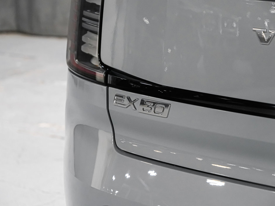 Volvo EX30 TWIN Plus 2025-61