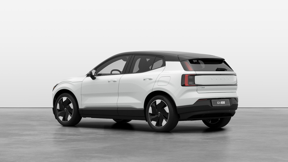 Volvo EX30 Plus 2025-1