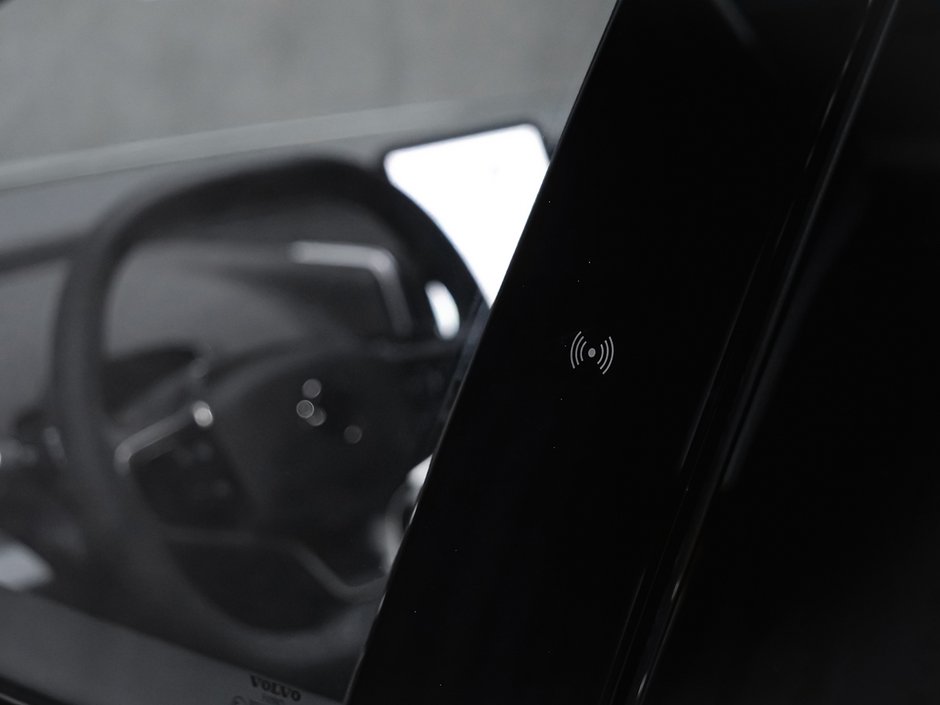 Volvo EX30 Plus 2025-22