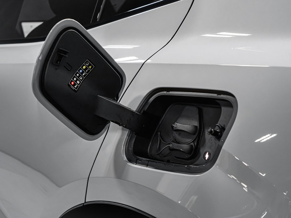 Volvo EX30 Plus 2025-5