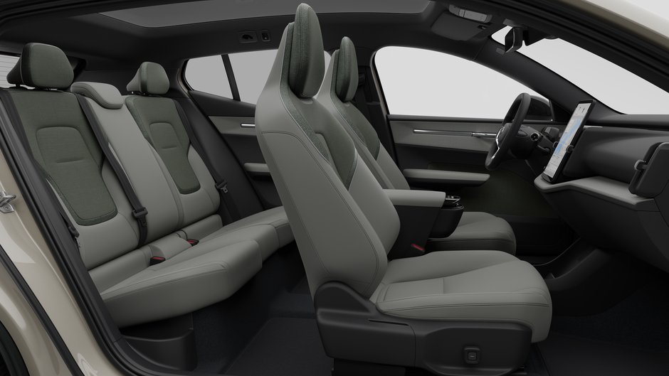 Volvo EX30 TWIN Ultra 2026-11