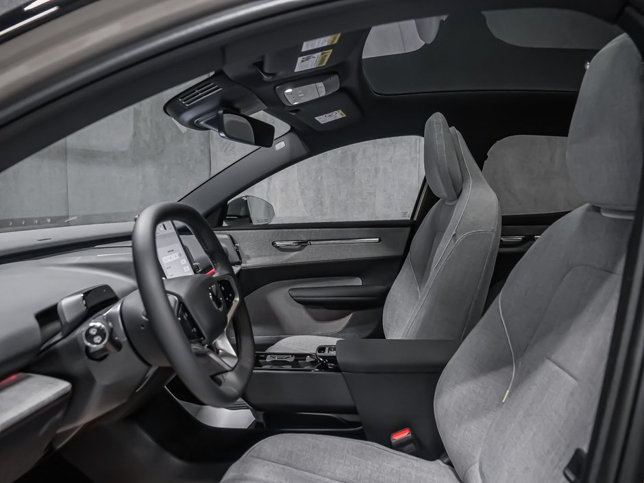 Volvo EX30 TWIN Ultra 2026-21