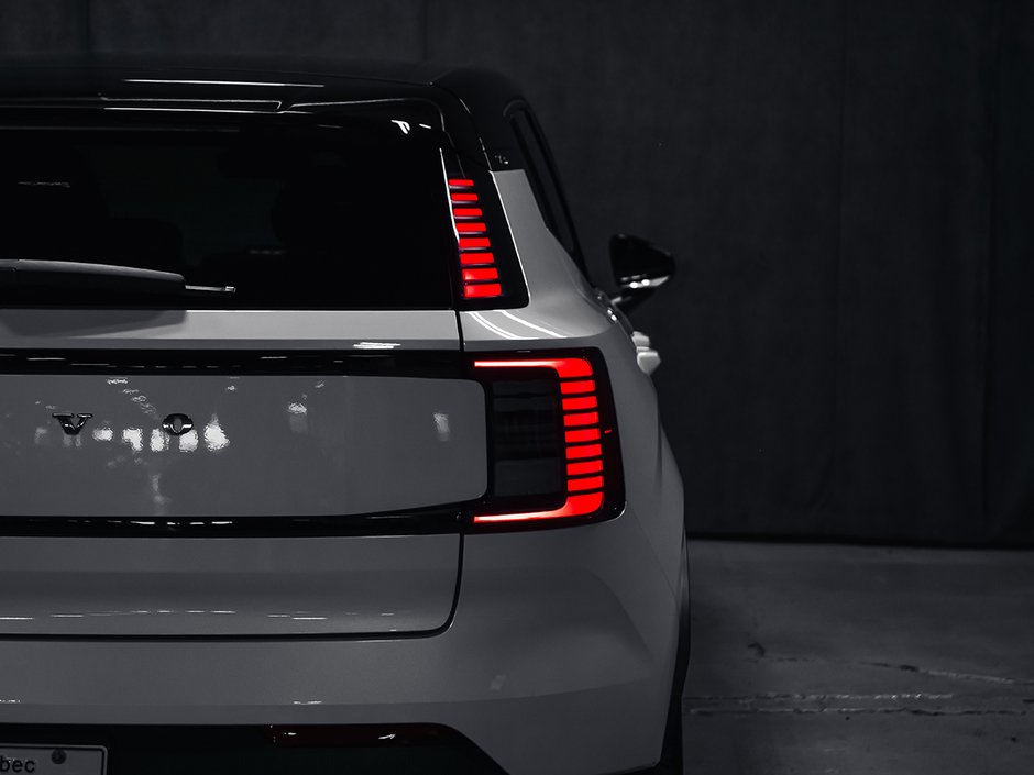 Volvo EX30 TWIN Ultra 2026-13