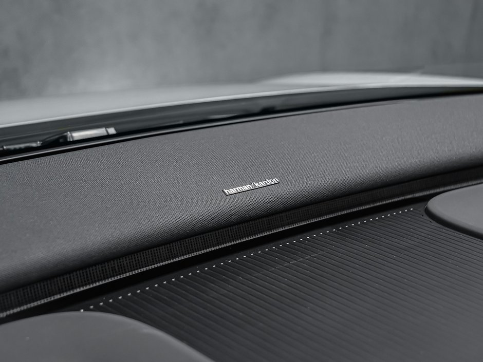 Volvo EX30 TWIN Ultra 2026-29