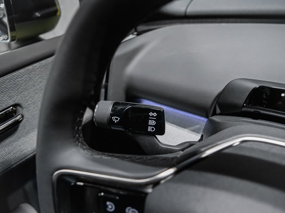 Volvo EX30 TWIN Ultra 2026-28