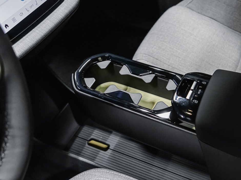 Volvo EX30 TWIN Ultra 2026-19