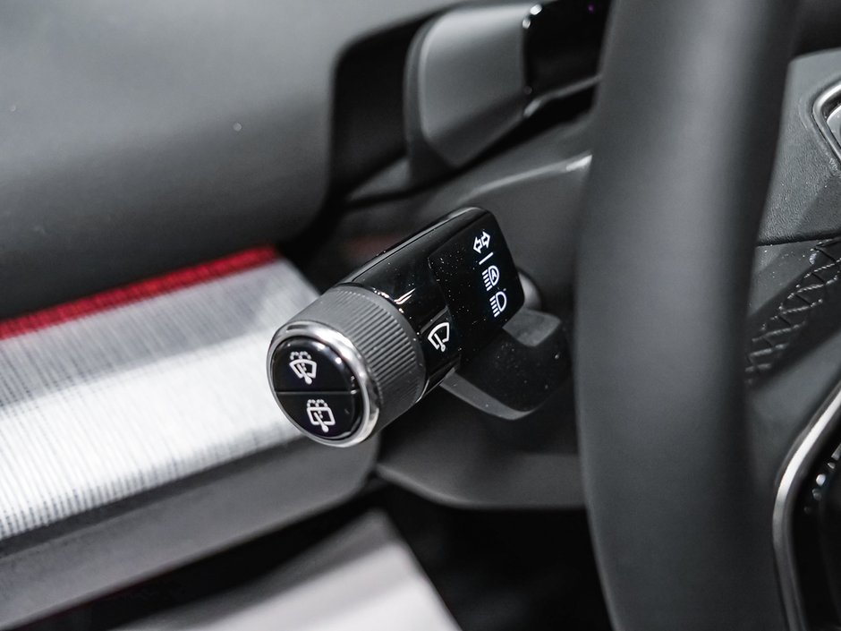 Volvo EX30 TWIN Ultra 2026-32