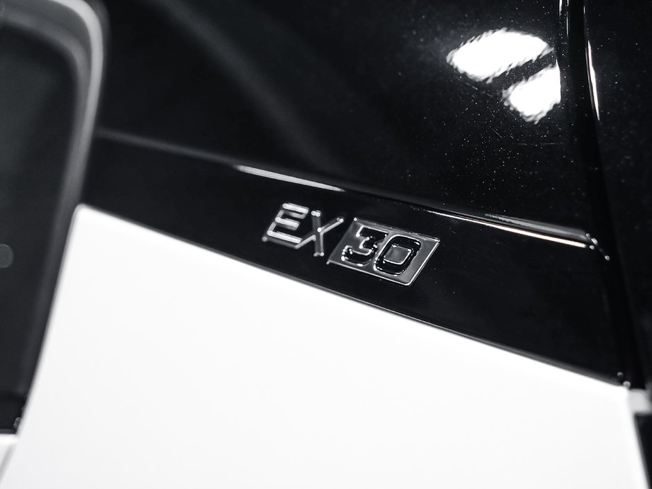 2026 Volvo EX30 TWIN Ultra-4