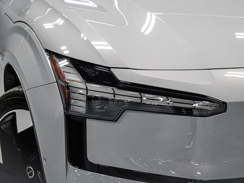 Volvo EX30 TWIN Ultra 2026-63