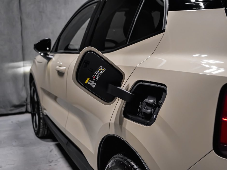 Volvo EX30 TWIN Plus 2026-9