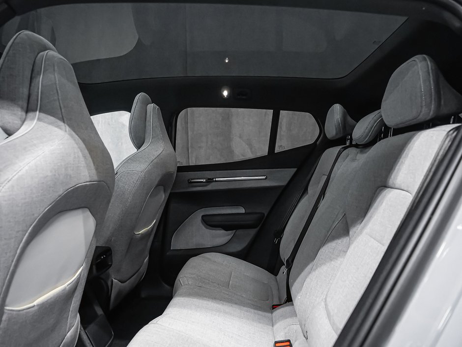 Volvo EX30 TWIN Ultra 2026-48