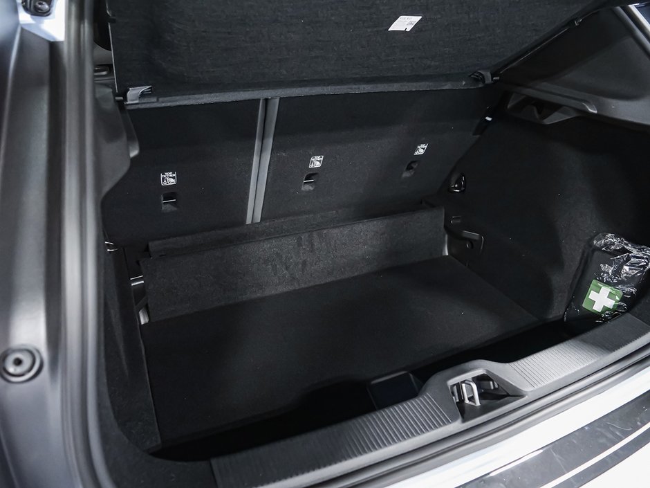 Volvo EX30 TWIN Plus 2026-11