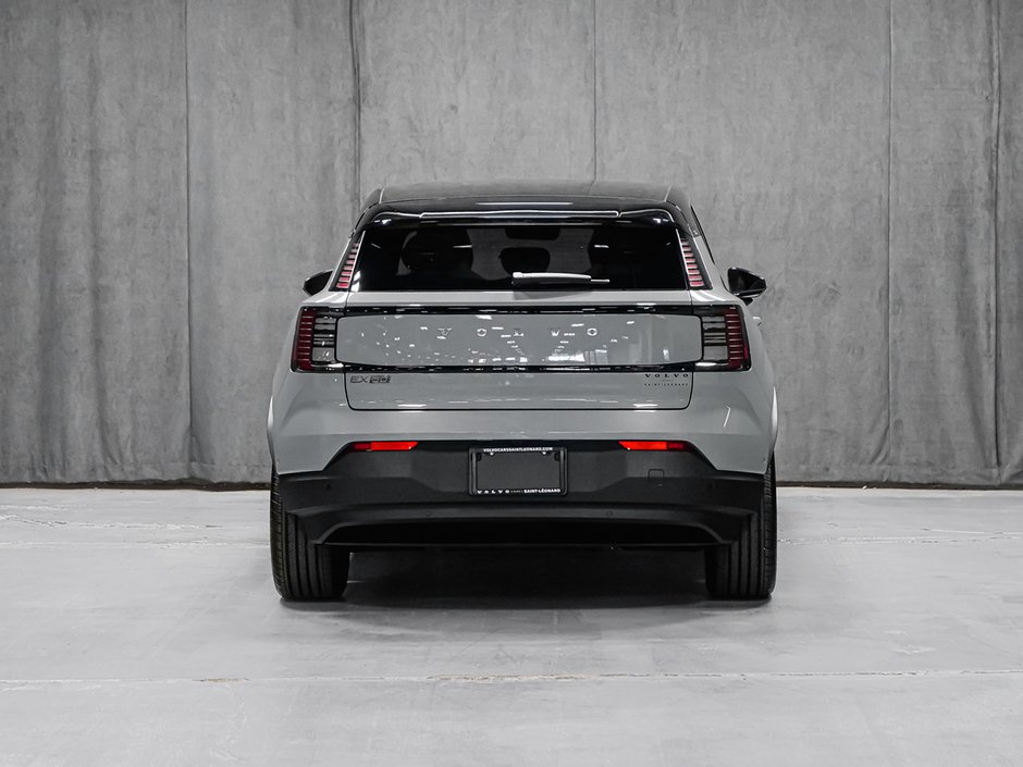 2026 Volvo EX30 TWIN Plus-8