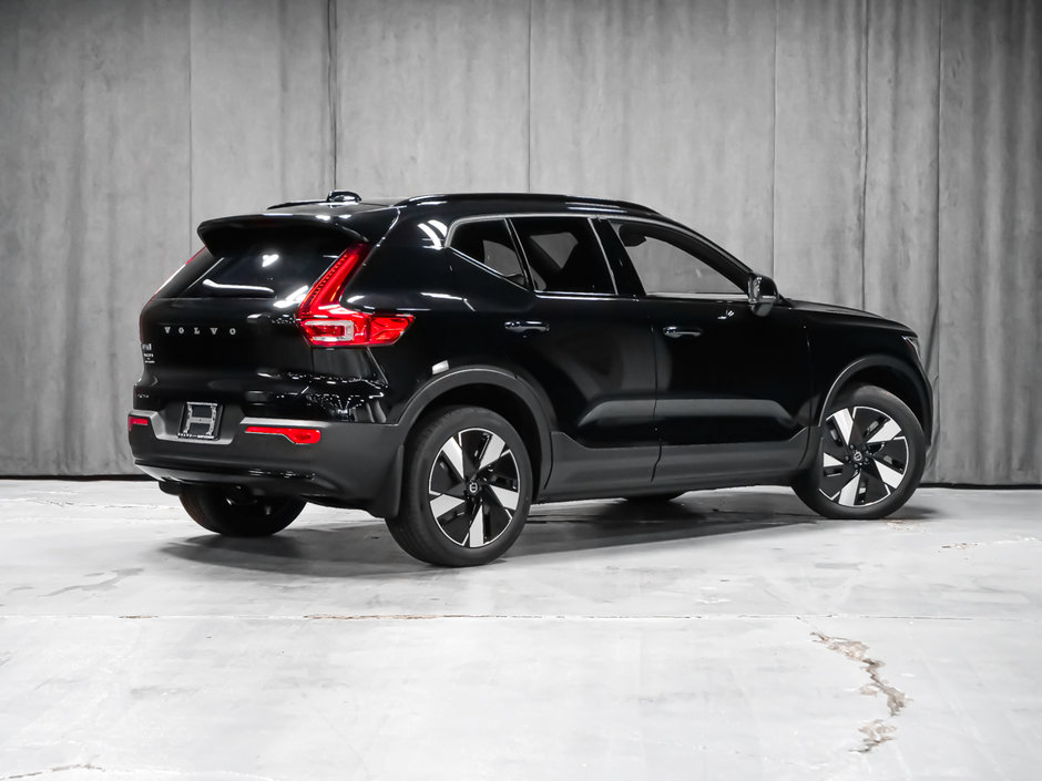 2025 Volvo EX40 TWIN Plus-6