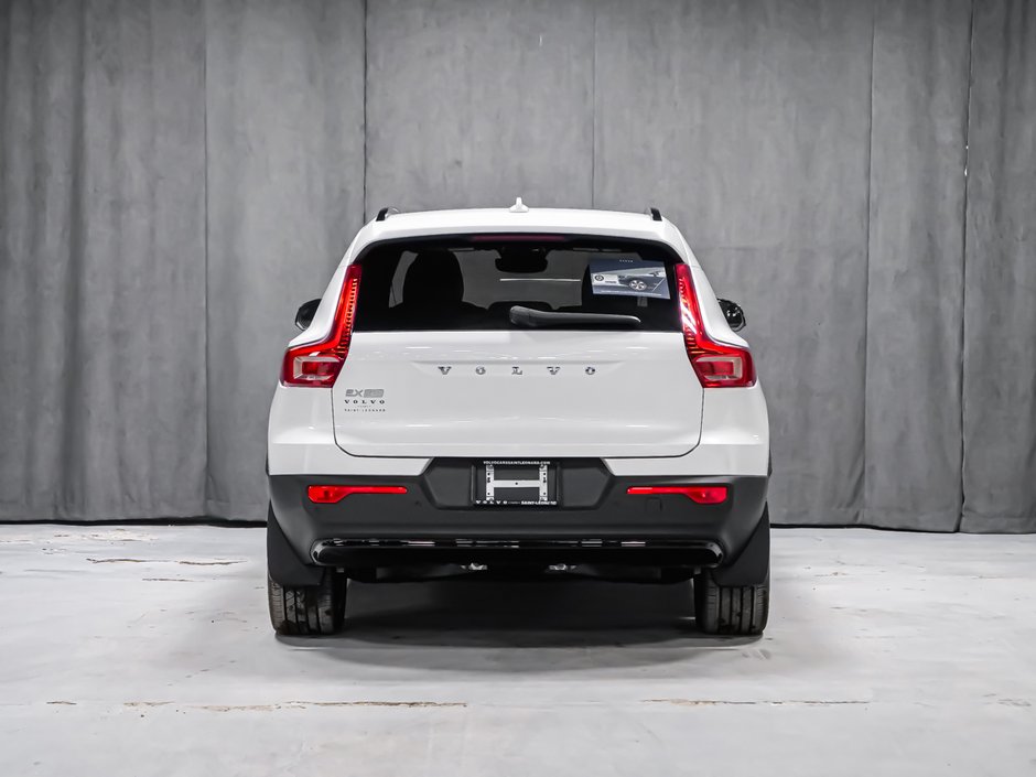 Volvo EX40 TWIN Plus 2025-4