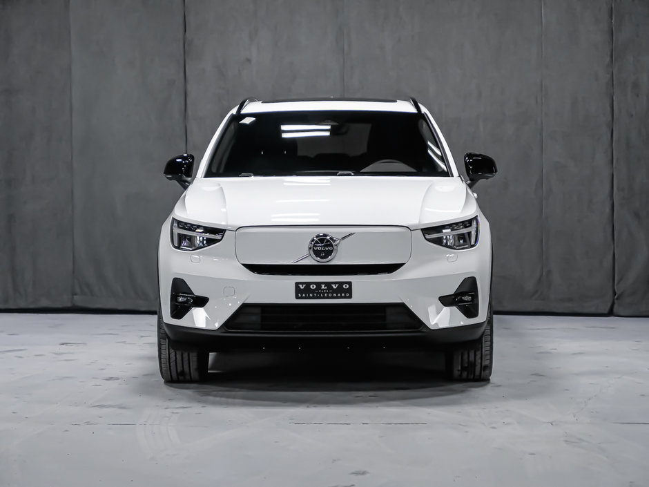 Volvo EX40 TWIN Plus 2025-3