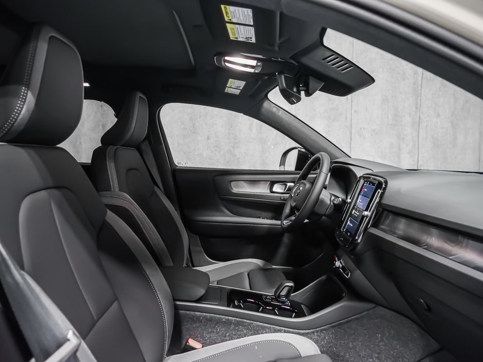 2025 Volvo EX40 TWIN Ultra-20