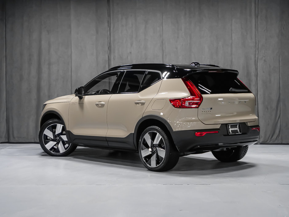 2025 Volvo EX40 TWIN Ultra-8