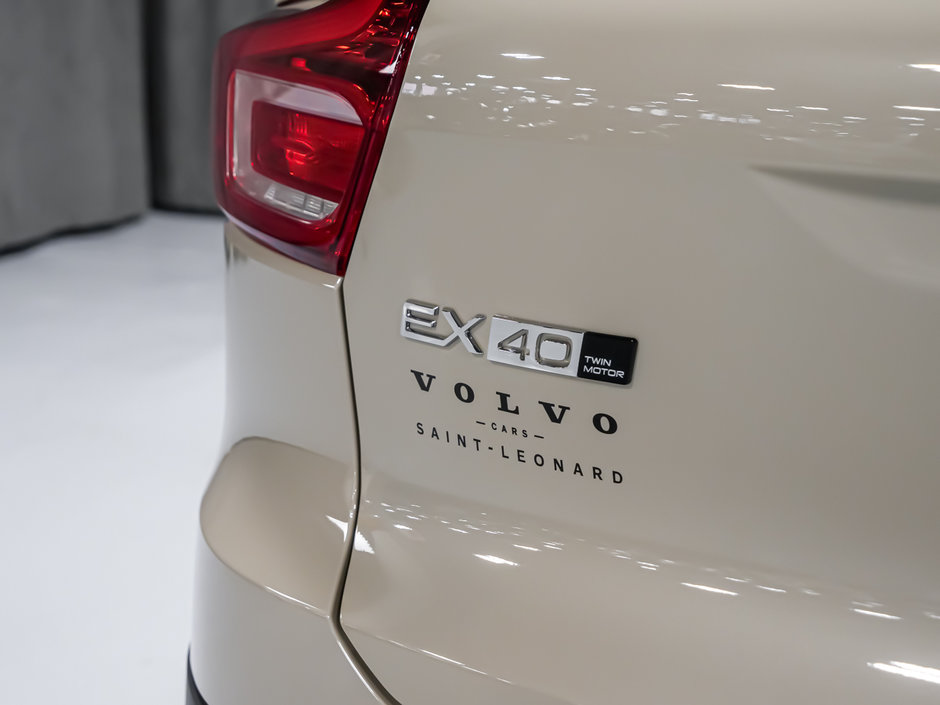 2025 Volvo EX40 TWIN Ultra-10