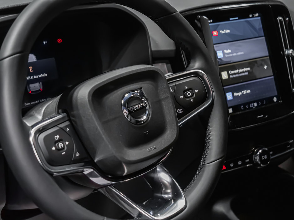 2025 Volvo EX40 TWIN Ultra-15