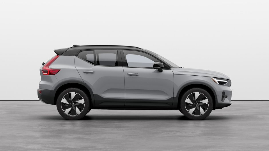 2025 Volvo EX40 Plus-4